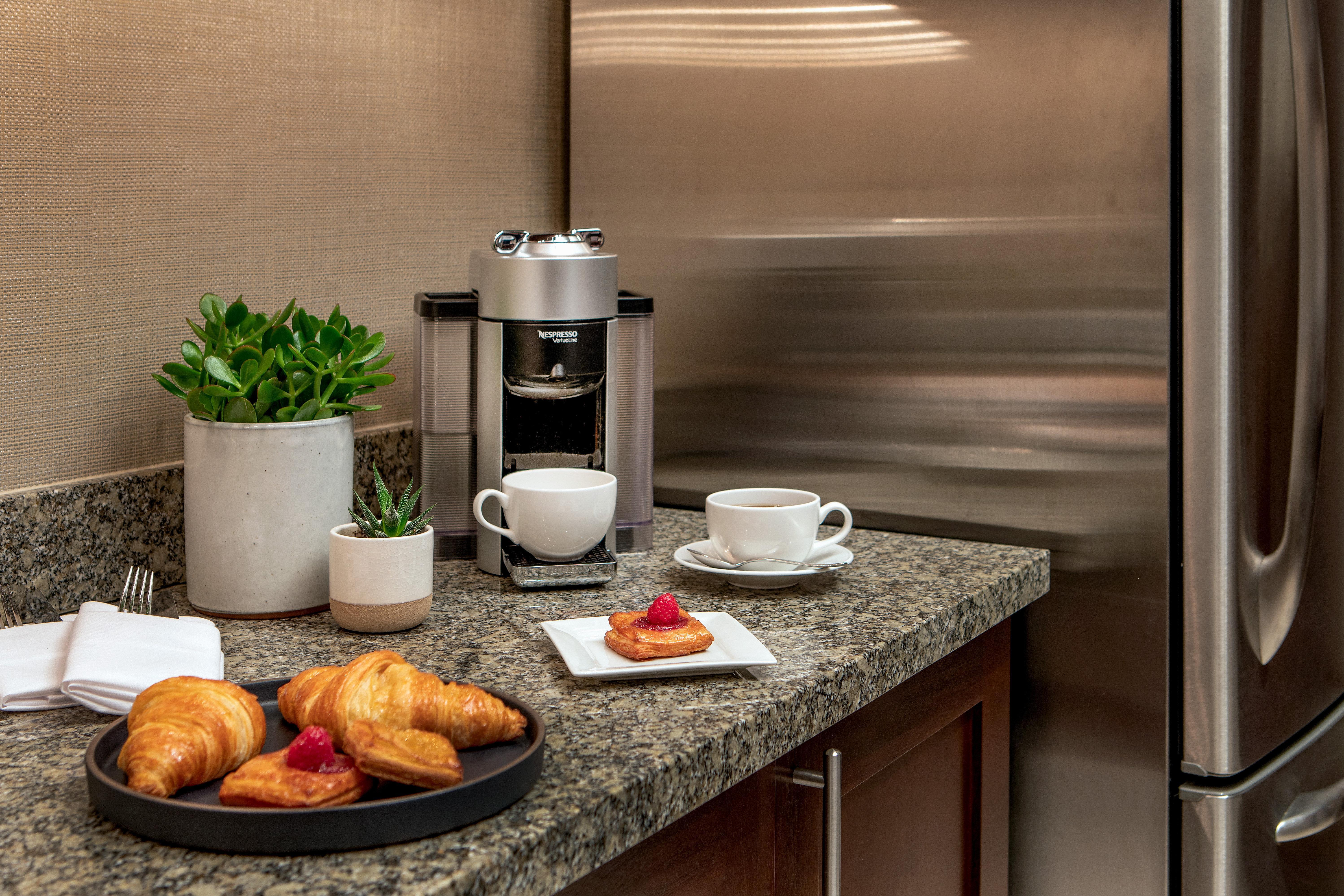 インターコンチネンタル ボストン エクステリア 写真 A single serve coffee machine