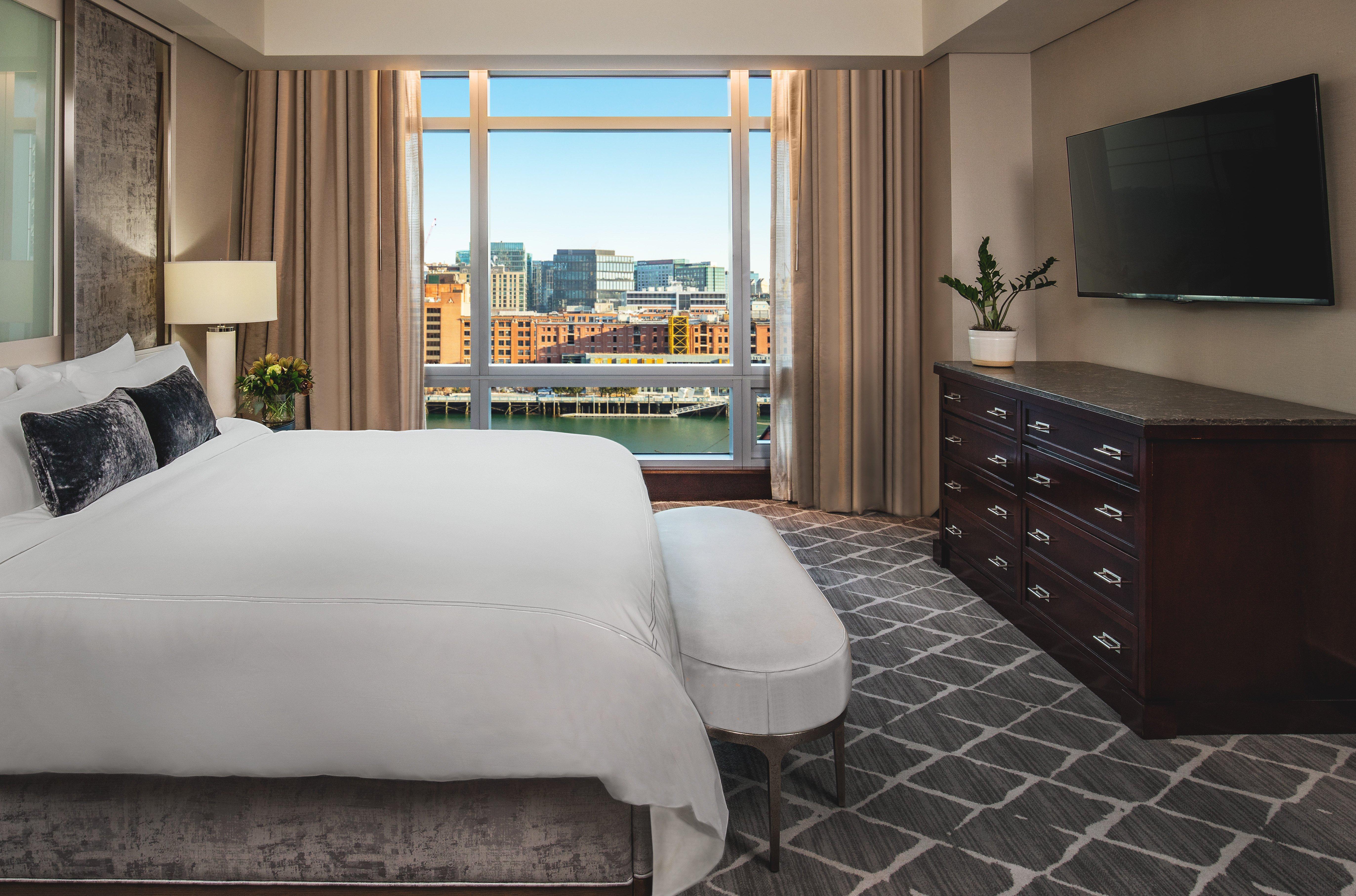 インターコンチネンタル ボストン エクステリア 写真 A bedroom at the Four Seasons Hotel Boston
