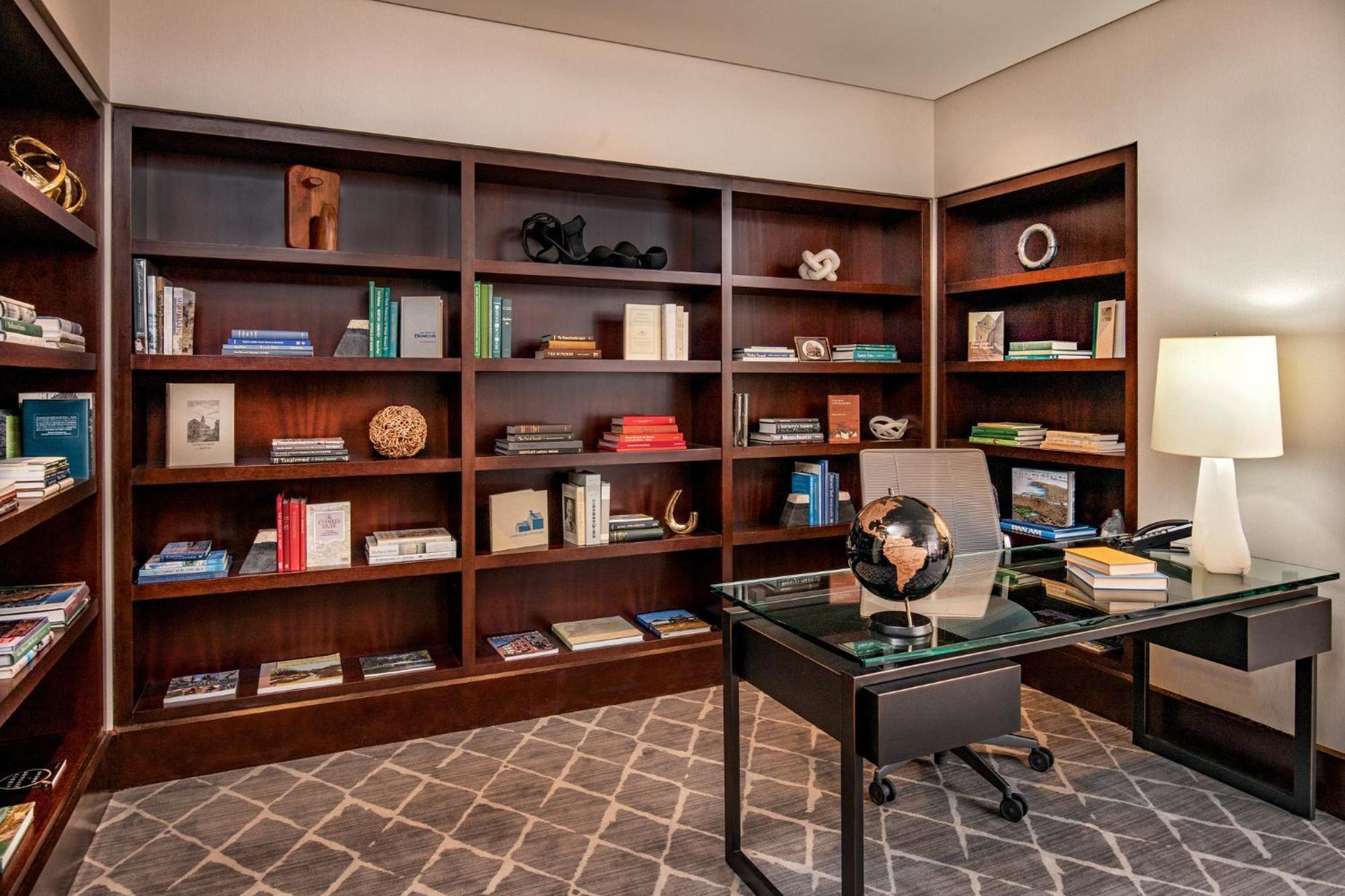 インターコンチネンタル ボストン エクステリア 写真 A home office